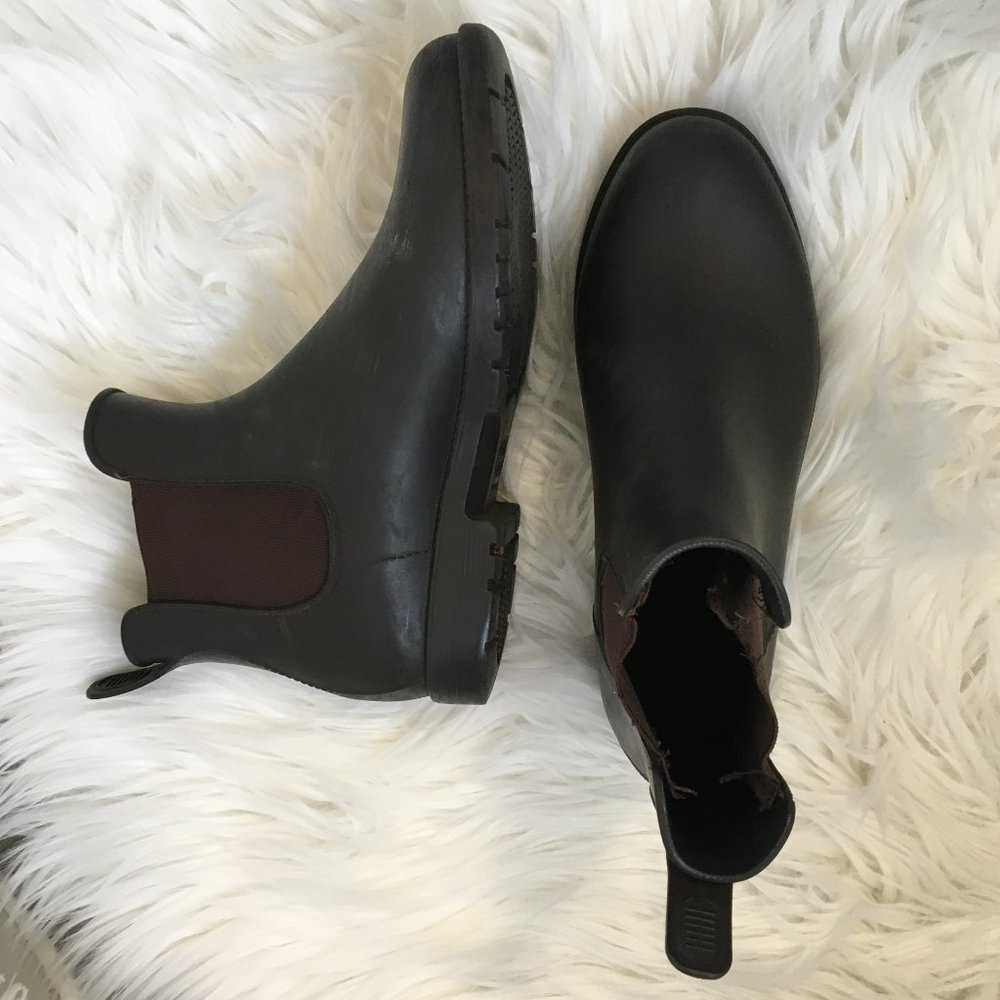 Waterproof Ankle Chelsea Boots